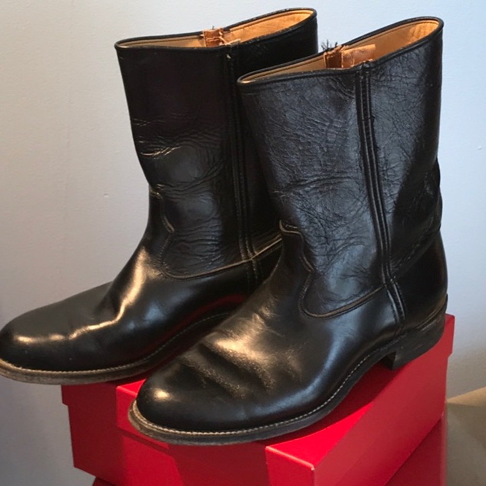 JUSTIN Roper Boots  “EUC” Sz. 8 1/2 E Black